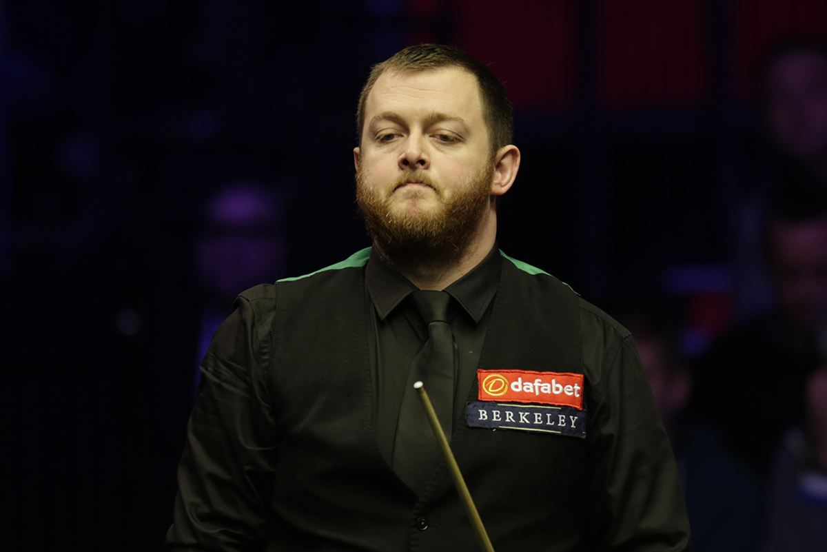 赛后球迷欢 赛后球迷欢